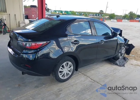 2019 Toyota Yaris L z USA, uszkodzony, nr VIN 3MYDLBYV6KY523019